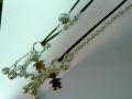 Collar abalorios y fetiche mu�eca antial�rgico
