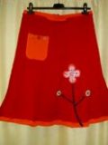 Falda bordada colores
