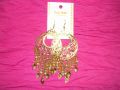pendientes largos plumas